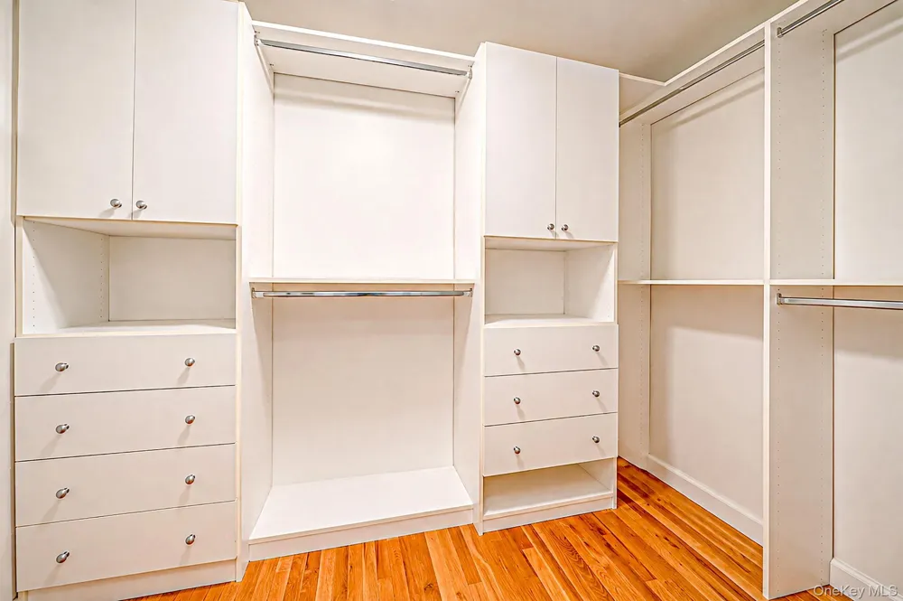 136 Vanderbilt Boulevard Oakdale, NY 11769