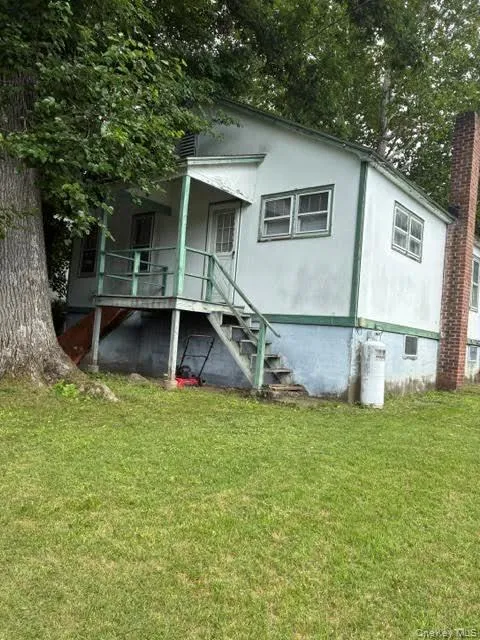7 Hill Street Ellenville, NY 12428