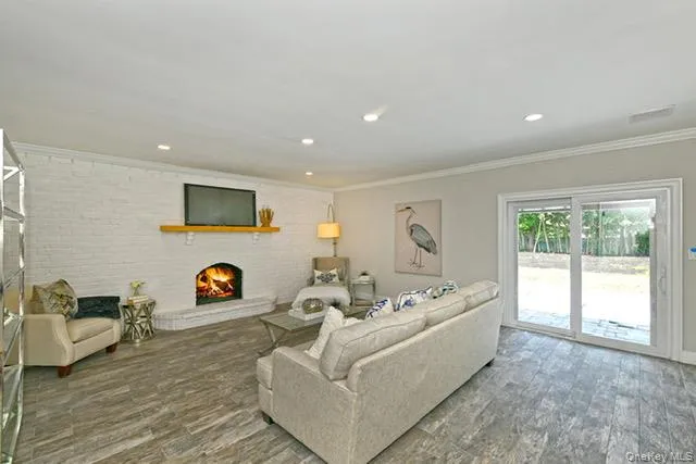 27 Osage Drive Huntington Station, NY 11746