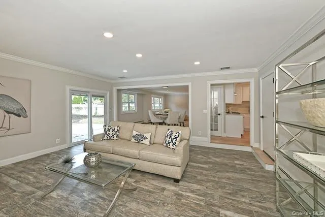 27 Osage Drive Huntington Station, NY 11746