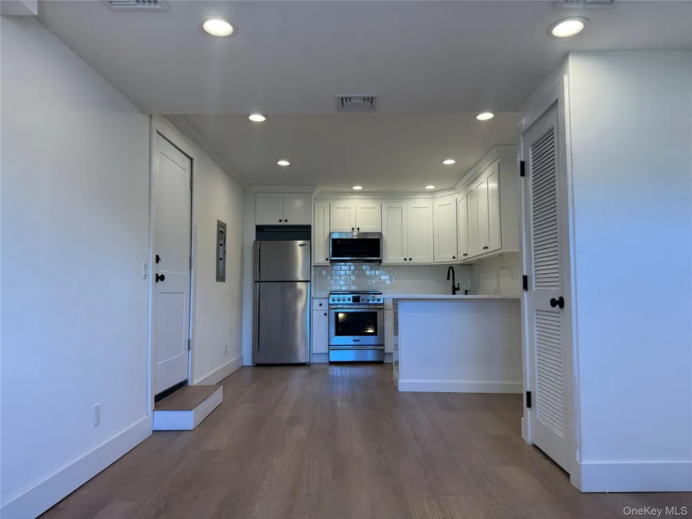 126 E Main Street #B Port Jefferson, NY 11777