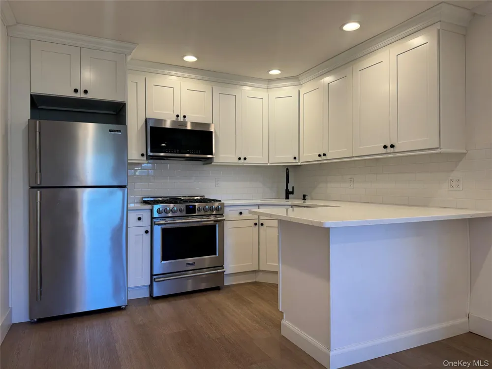 126 E Main Street #B Port Jefferson, NY 11777