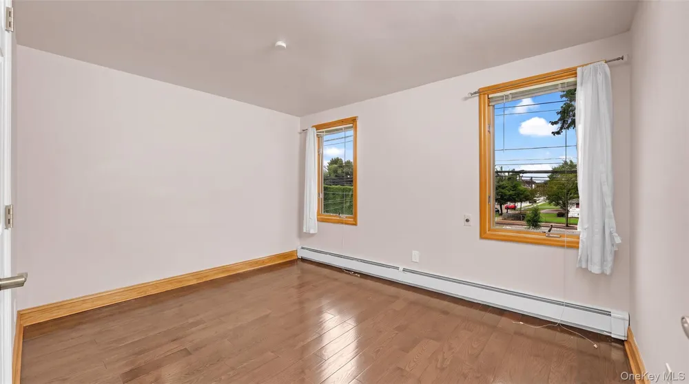 30 Andover Lane Hicksville, NY 11801