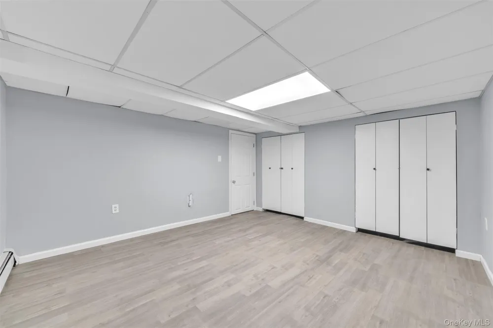 30 Andover Lane Hicksville, NY 11801