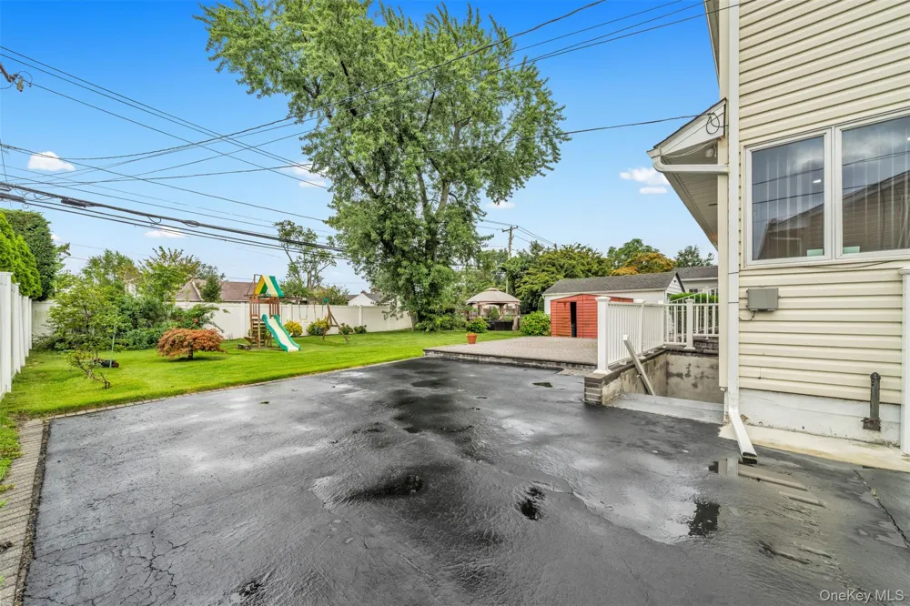 30 Andover Lane Hicksville, NY 11801