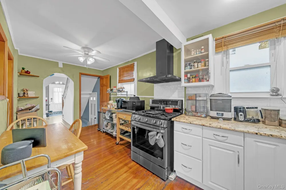 1442 Woolworth Street Elmont, NY 11003