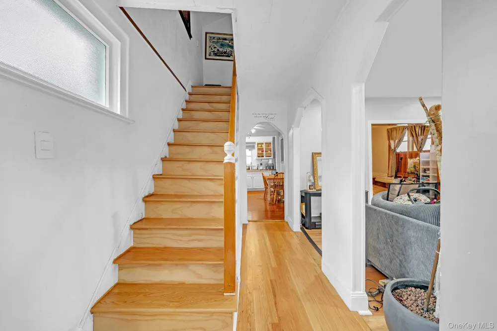 1442 Woolworth Street Elmont, NY 11003