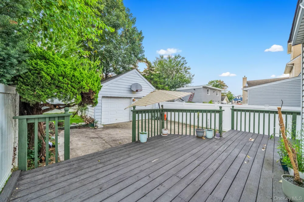 1442 Woolworth Street Elmont, NY 11003