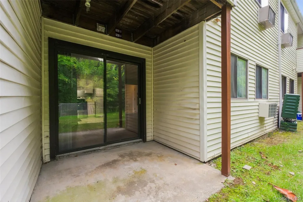 21 Scarborough Lane #B Wappingers Falls, NY 12590