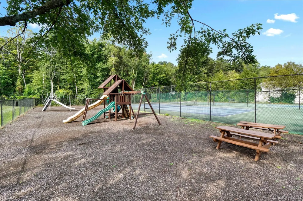 21 Scarborough Lane #B Wappingers Falls, NY 12590