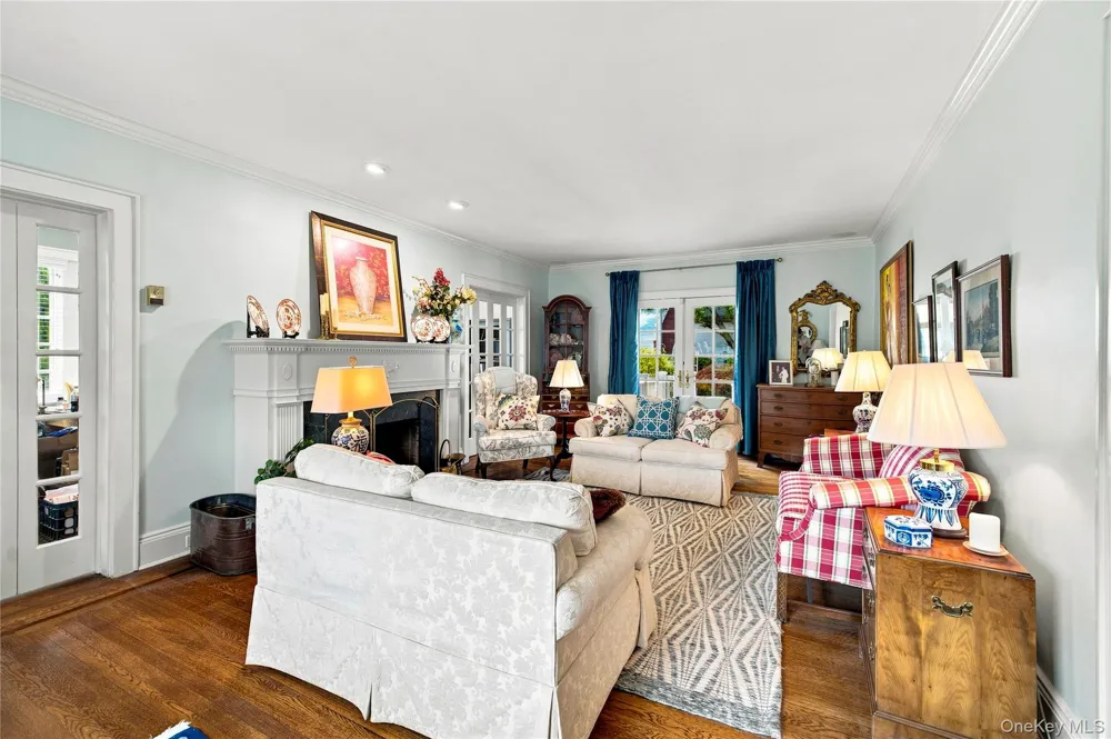 66 S Lewis Place Rockville Centre, NY 11570