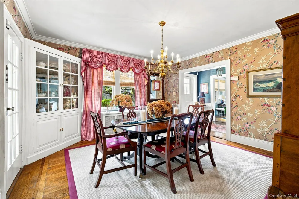66 S Lewis Place Rockville Centre, NY 11570
