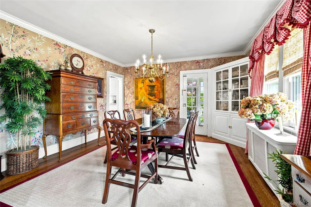 66 S Lewis Place Rockville Centre, NY 11570