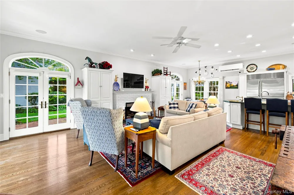 66 S Lewis Place Rockville Centre, NY 11570