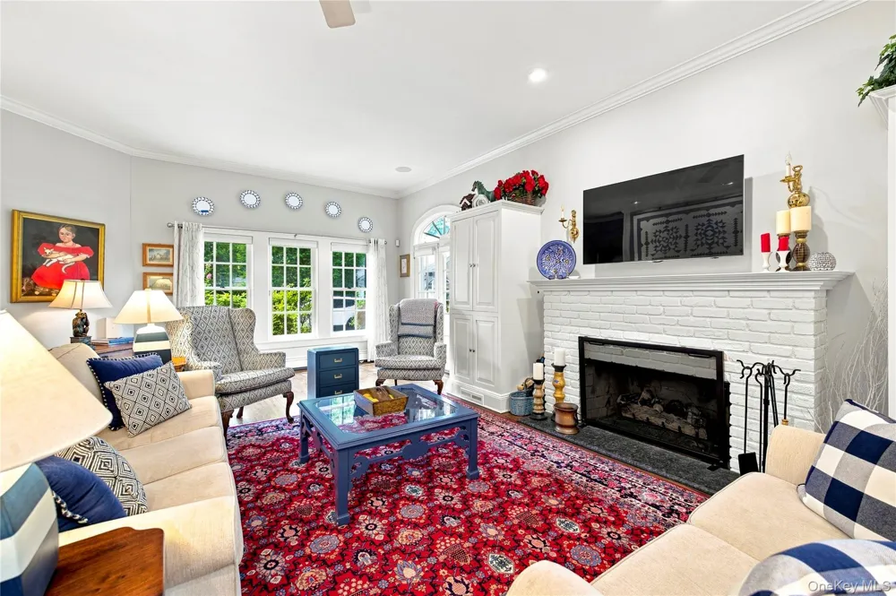 66 S Lewis Place Rockville Centre, NY 11570