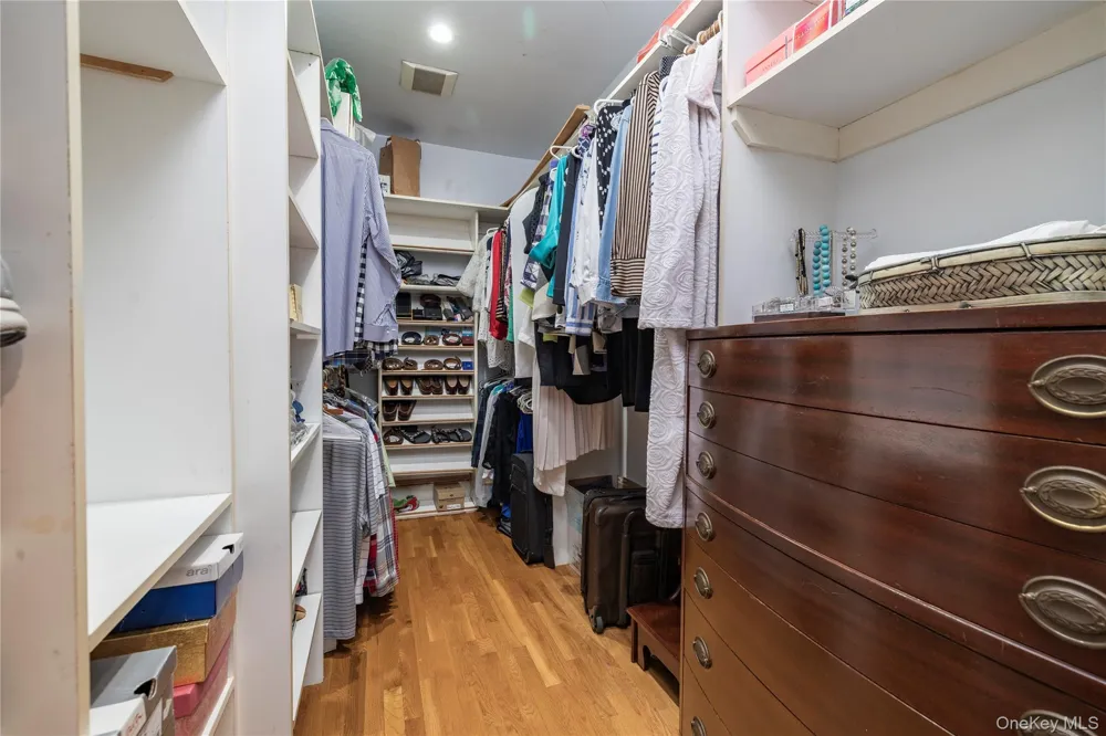 66 S Lewis Place Rockville Centre, NY 11570