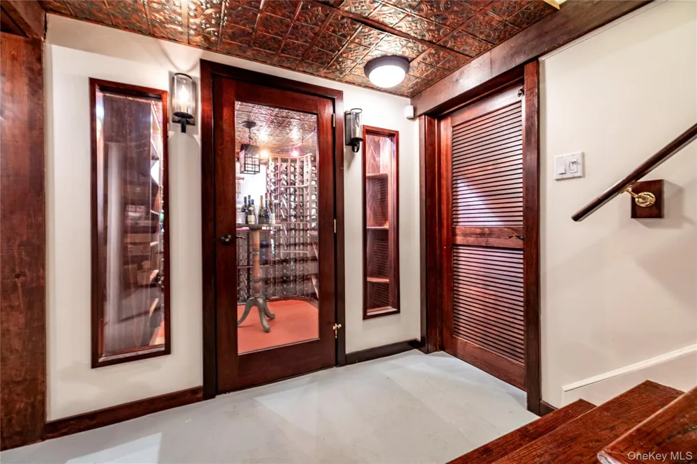 66 S Lewis Place Rockville Centre, NY 11570
