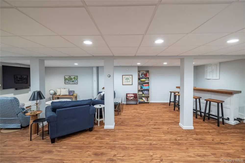 66 S Lewis Place Rockville Centre, NY 11570