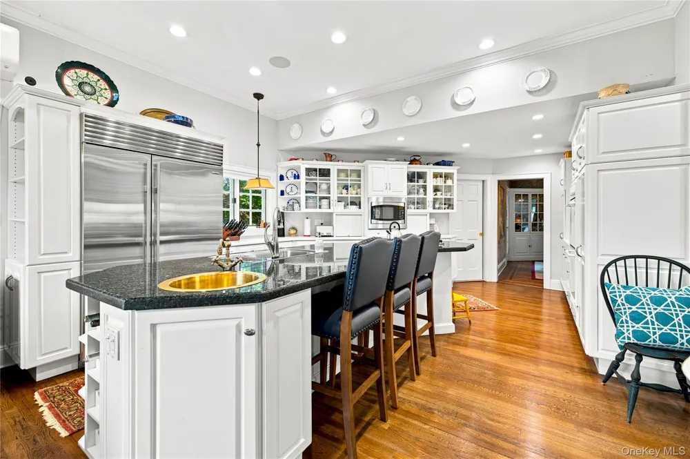 66 S Lewis Place Rockville Centre, NY 11570
