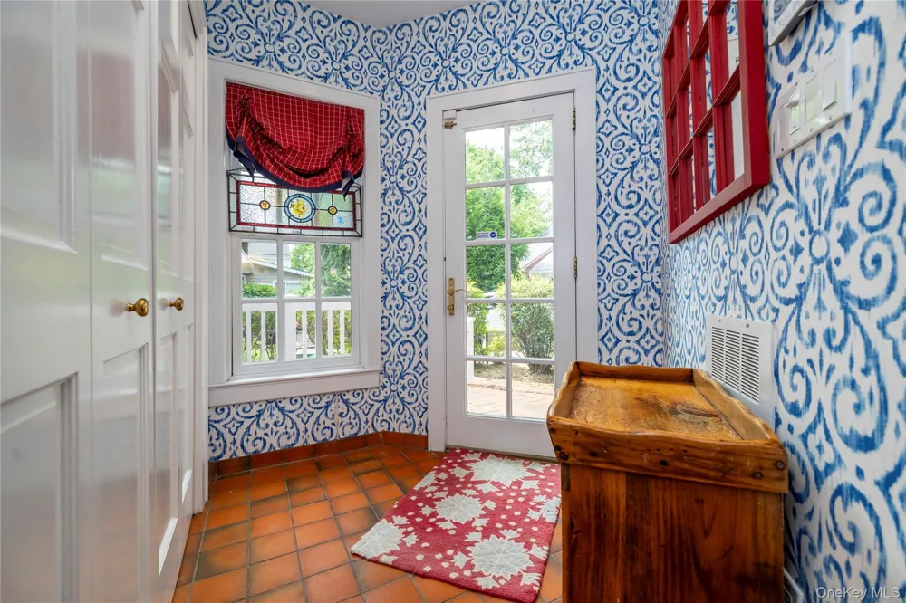 66 S Lewis Place Rockville Centre, NY 11570