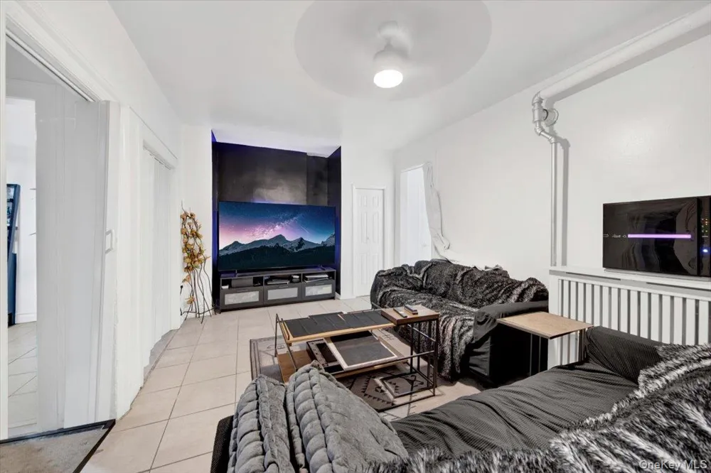 1972 Lafontaine Ave #1972 Bronx, NY 10457
