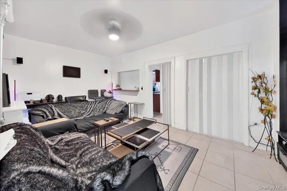 1972 Lafontaine Ave #1972 Bronx, NY 10457