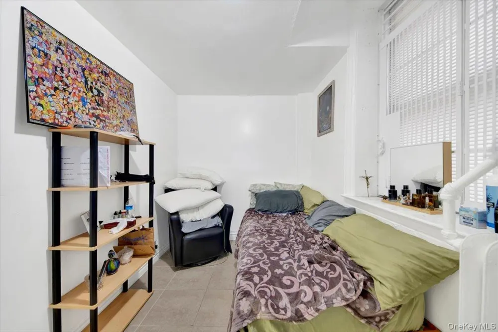 1972 Lafontaine Ave #1972 Bronx, NY 10457