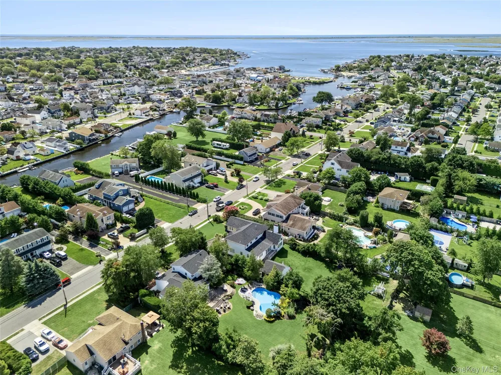 136 Ocean Avenue Massapequa, NY 11758