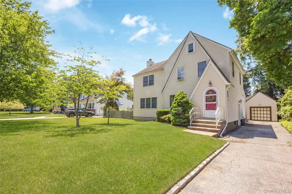 530 Elm Street West Hempstead, NY 11552
