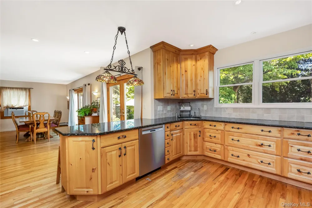 530 Elm Street West Hempstead, NY 11552