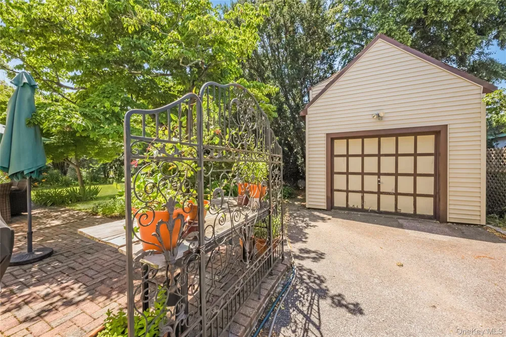 530 Elm Street West Hempstead, NY 11552