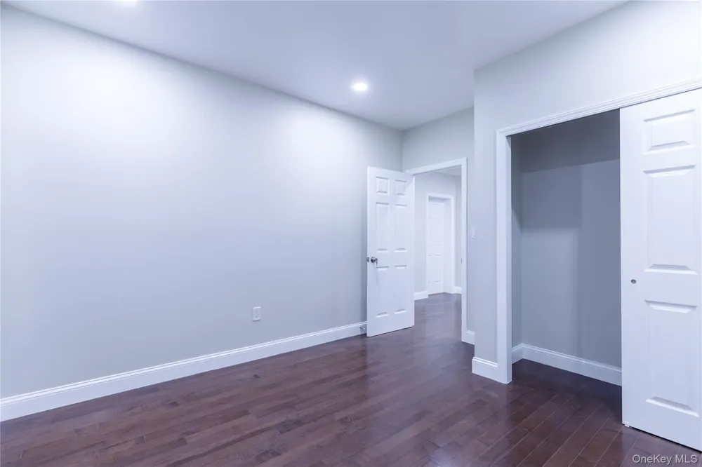 189 legion st St Brooklyn, NY 11212