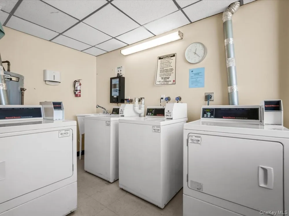31 Casino Street #3J Freeport, NY 11520
