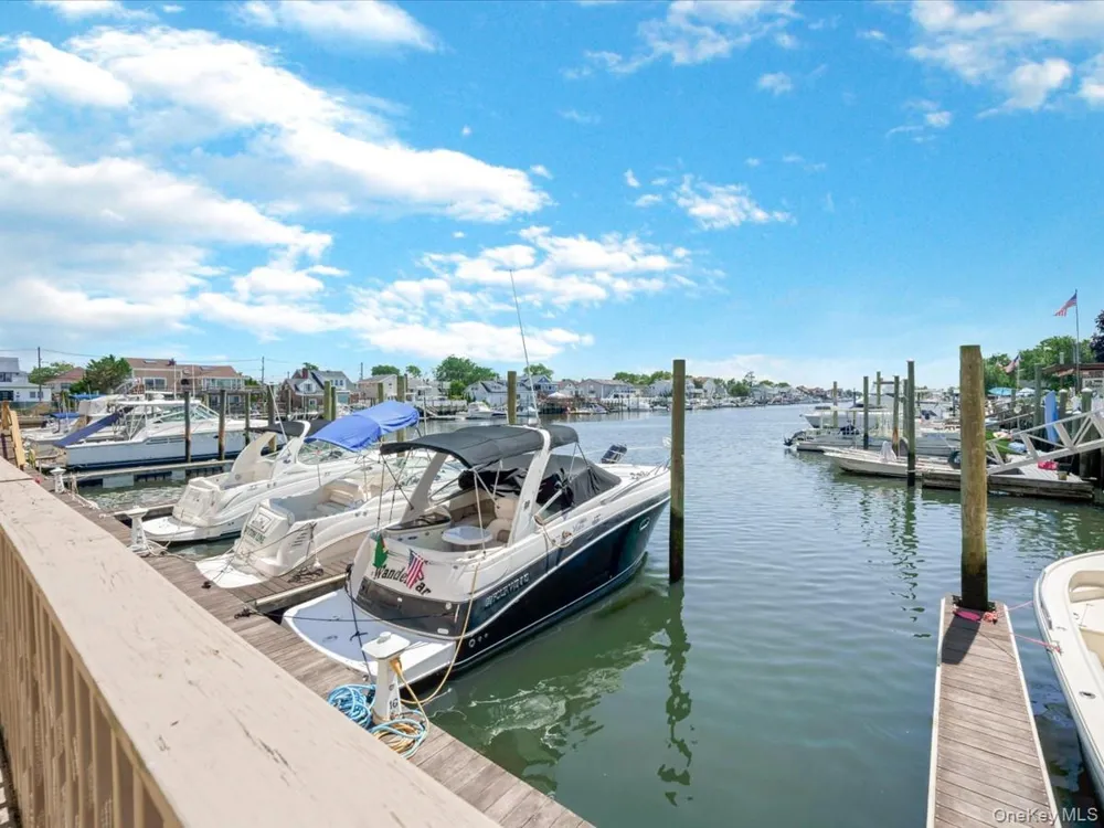 31 Casino Street #3J Freeport, NY 11520