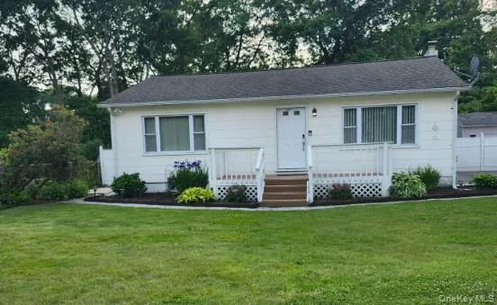 54 Hackensack Road Mastic Beach, NY 11951