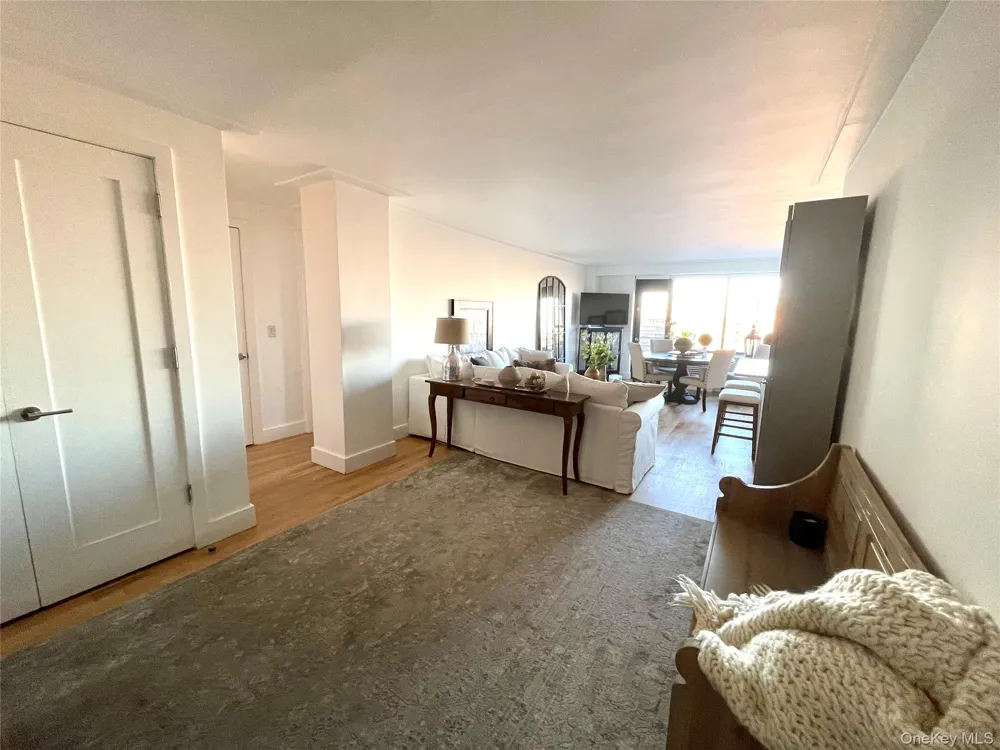 372 Central Park West #20K New York (Manhattan), NY 10025