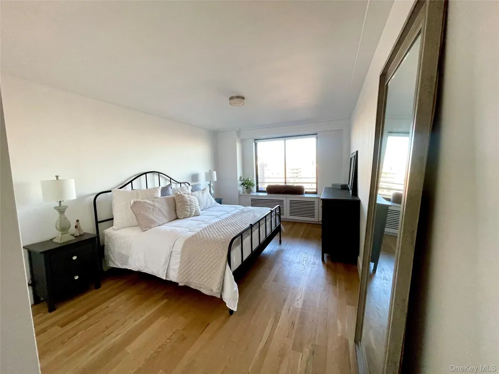 372 Central Park West #20K New York (Manhattan), NY 10025