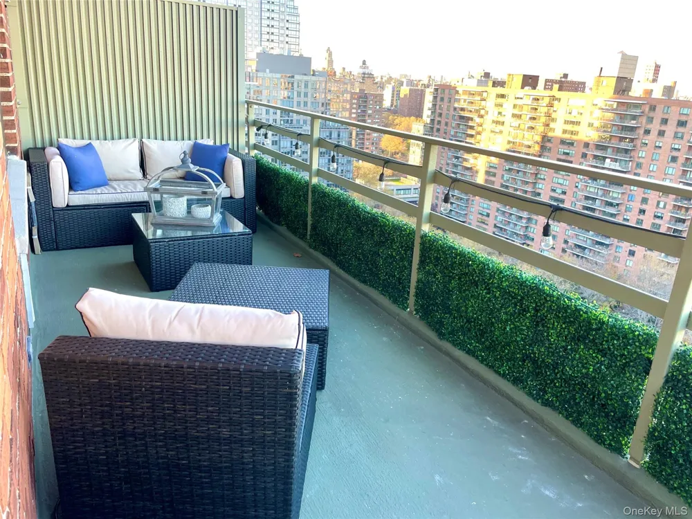 372 Central Park West #20K New York (Manhattan), NY 10025