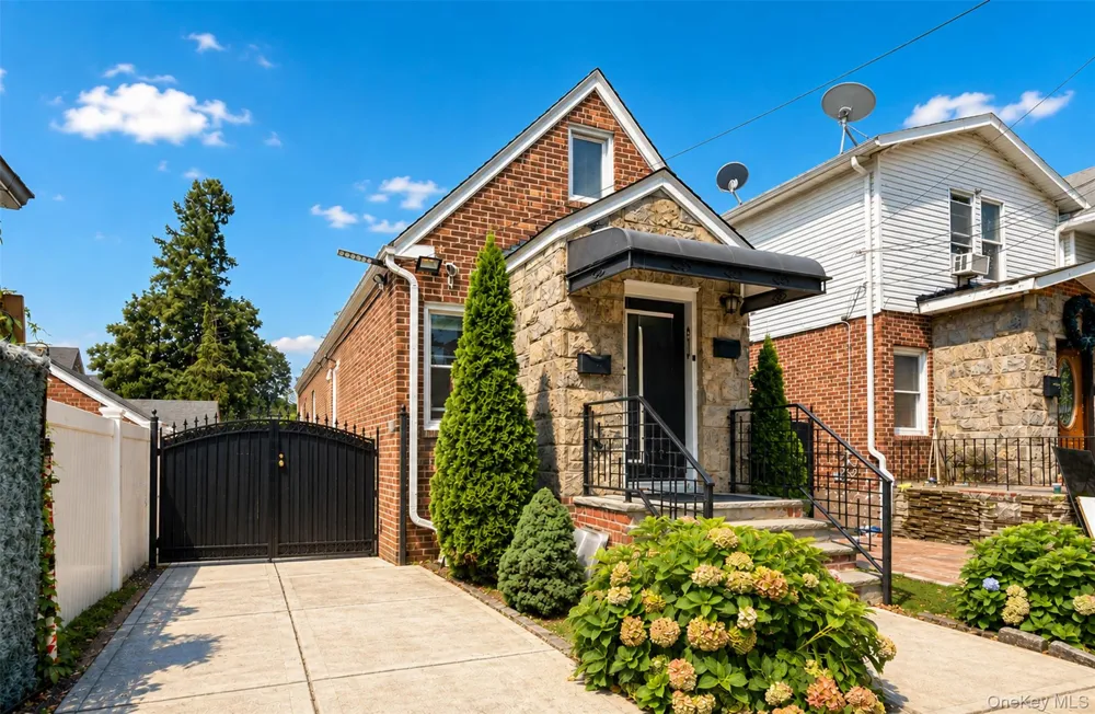 10238 85th Road Richmond Hill, NY 11418
