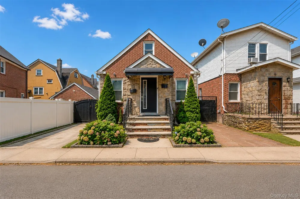 10238 85th Road Richmond Hill, NY 11418