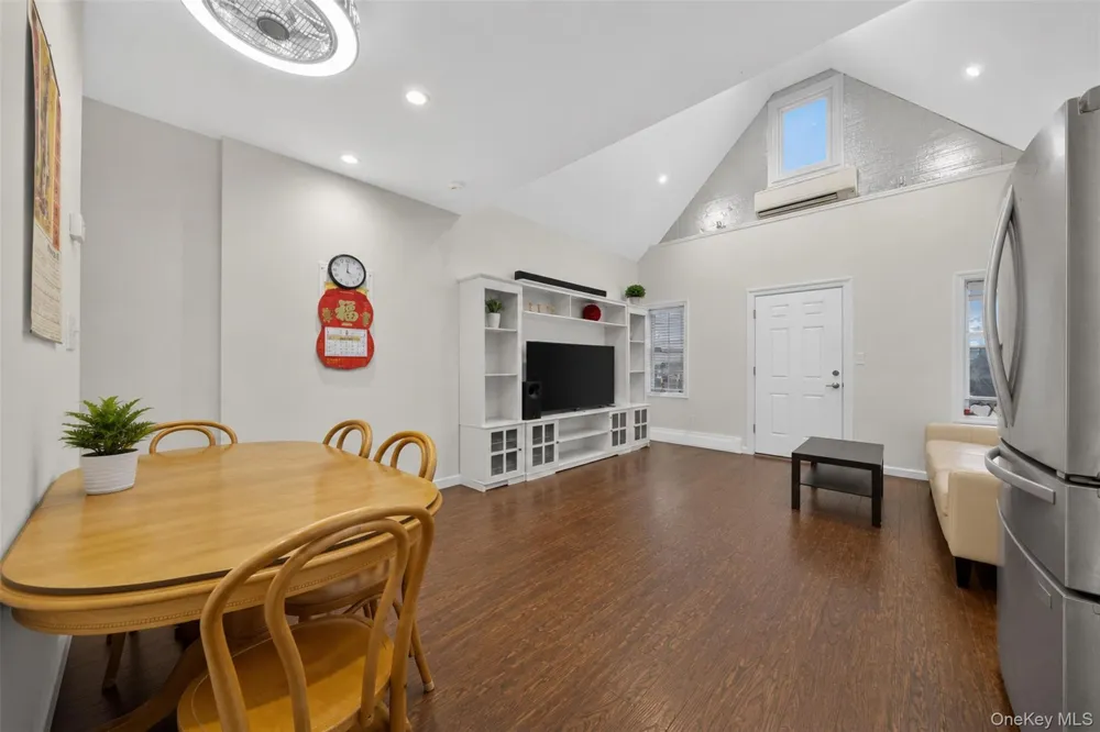 10238 85th Road Richmond Hill, NY 11418