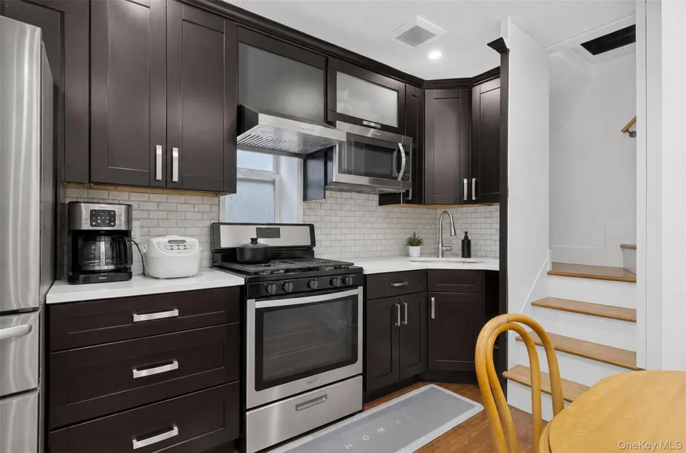 10238 85th Road Richmond Hill, NY 11418
