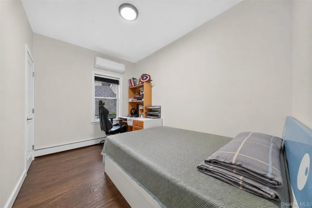 10238 85th Road Richmond Hill, NY 11418