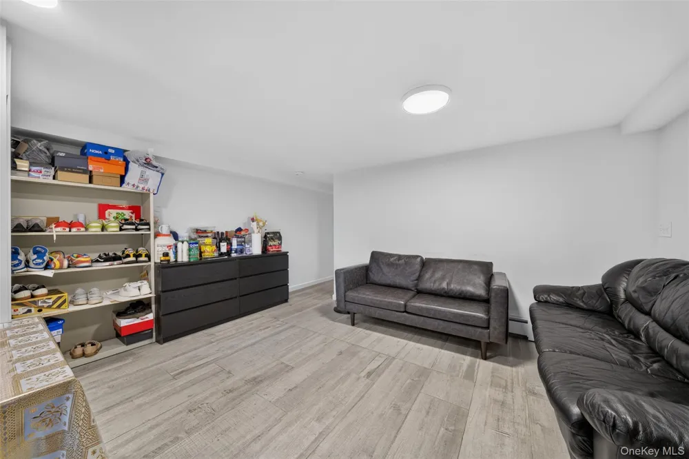 10238 85th Road Richmond Hill, NY 11418