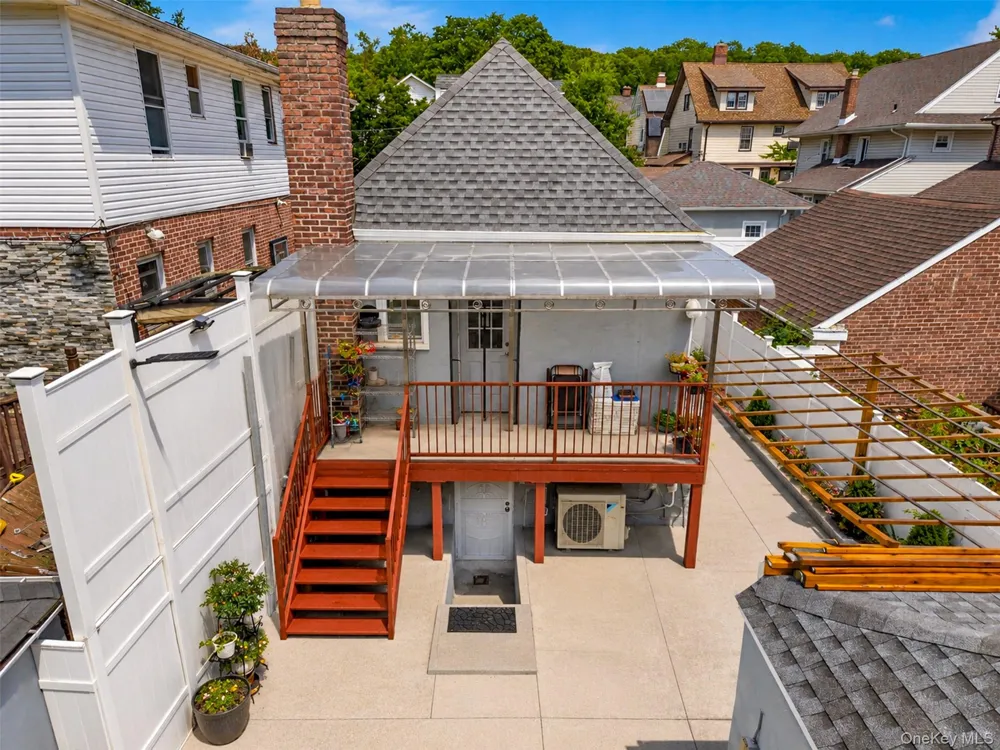 10238 85th Road Richmond Hill, NY 11418