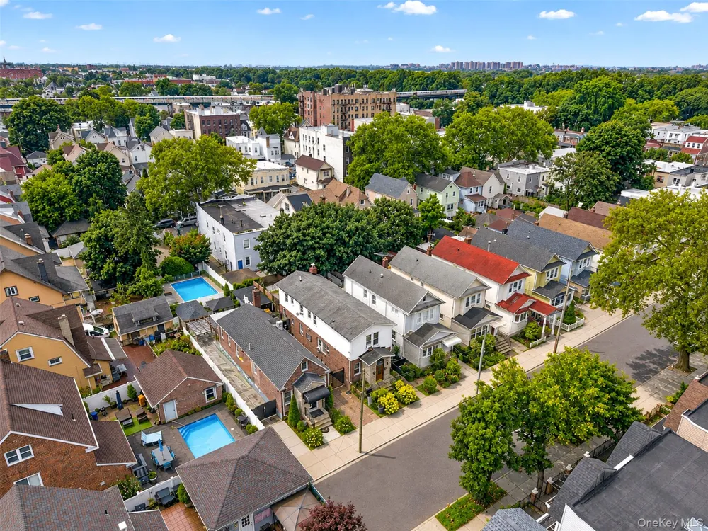 10238 85th Road Richmond Hill, NY 11418