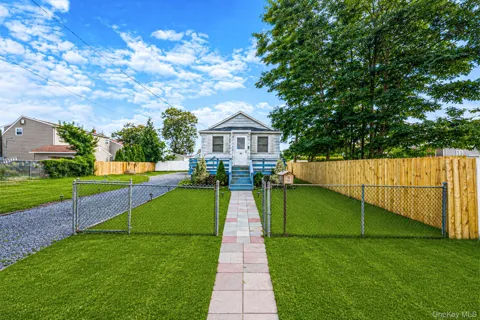 16 Elwin Place