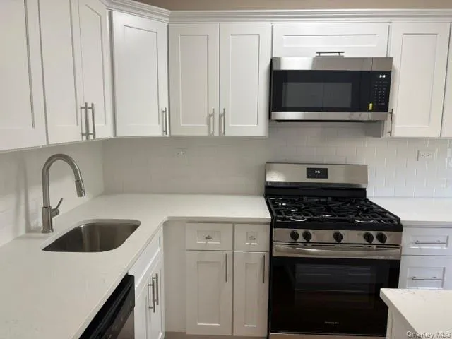 152-72 Melbourne Avenue #1D Flushing, NY 11367