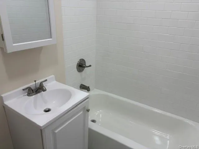 152-72 Melbourne Avenue #1D Flushing, NY 11367