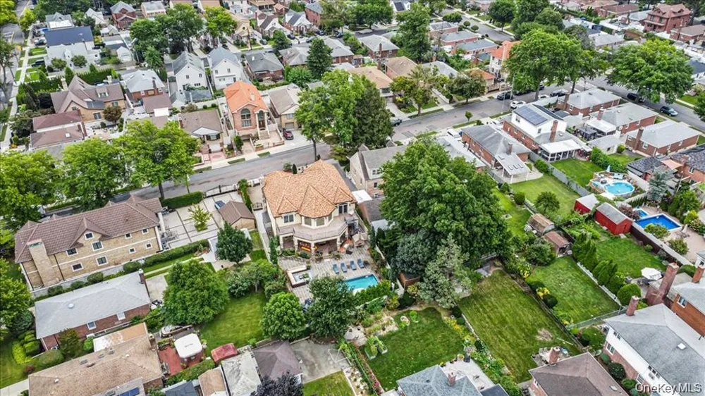 318 147th Place Whitestone, NY 11357